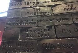 Brick with Cilla (002)